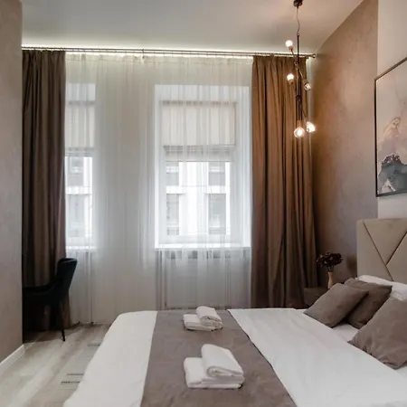 в центрі львова вул івана франка Lwów