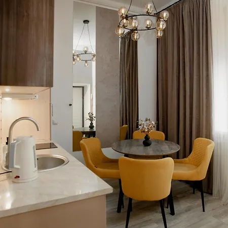 в центрі львова вул івана франка דירה *