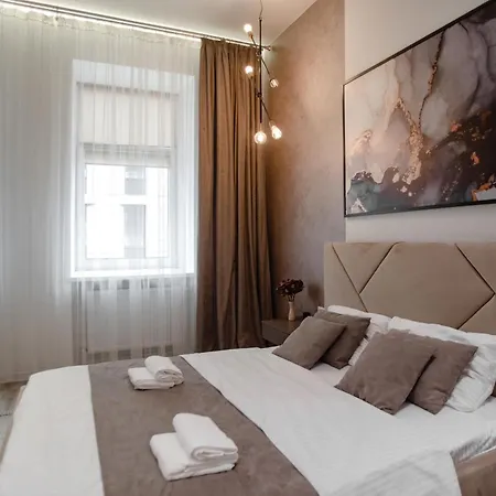 в центрі львова вул івана франка Apartament *