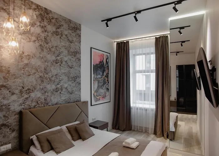 в центрі львова вул івана франка Lwów